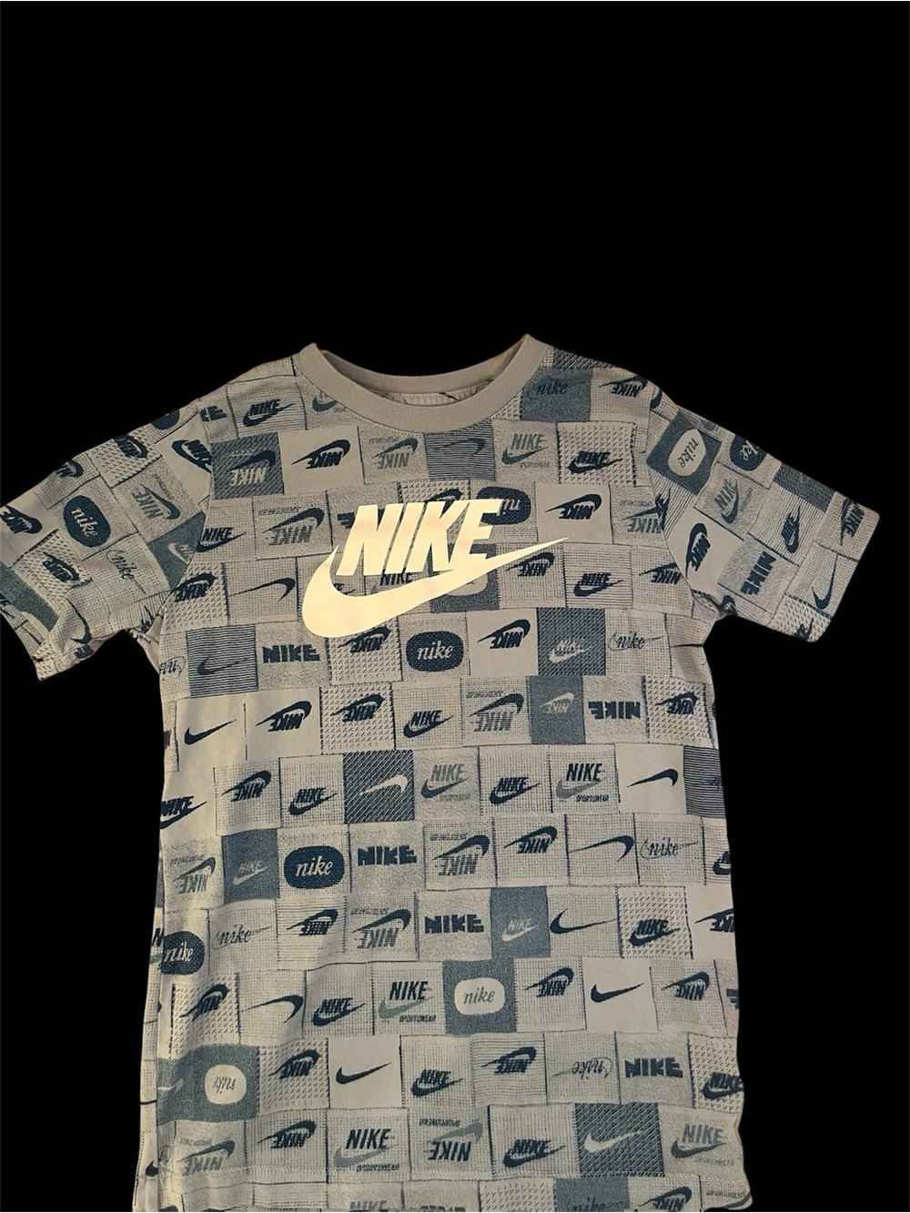 Nike Boys Fashion Tee Shirt